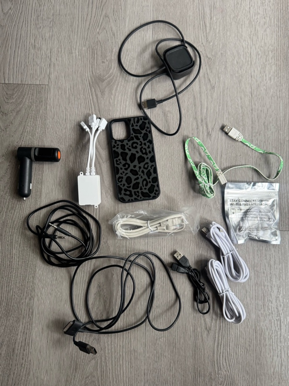 Electronics Cable & Chargers Lot